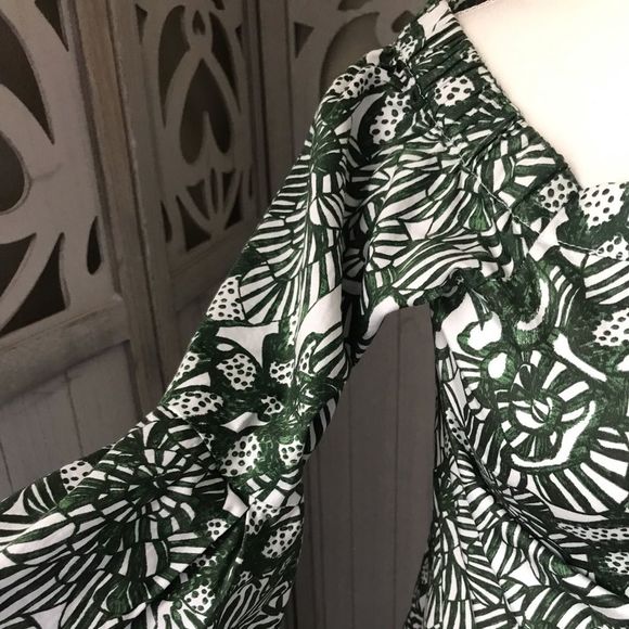 H&M Summer Dress Off-shoulder Sz 6 - Picture 4 of 9